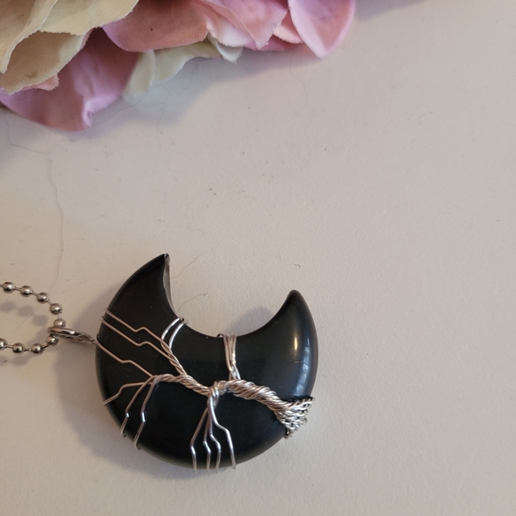 22" Ball Chain Silver Necklace Wire Wrapped Moon Shaped Natural Polished Onyx - Picture 6 of 6